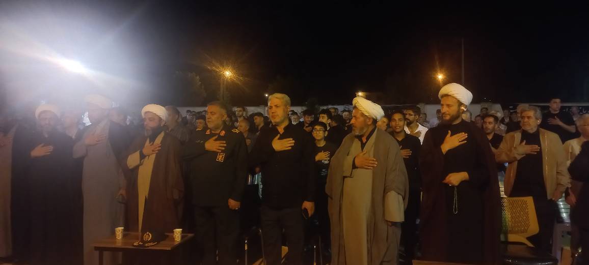 تصویری | حضور فرماندار شهرستان ارومیه در مراسم هفتمین روز تدفین رهبر شهید در روستای طلاتپه