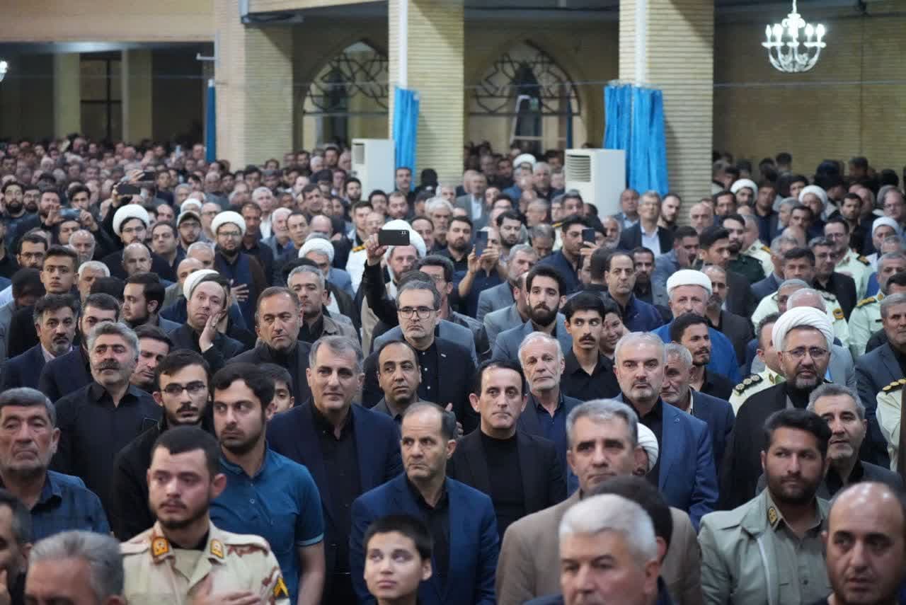 آلبوم تصویری / اجتماع امام رضایی های ارومیه در سوگ شهدای حادثه بالگرد