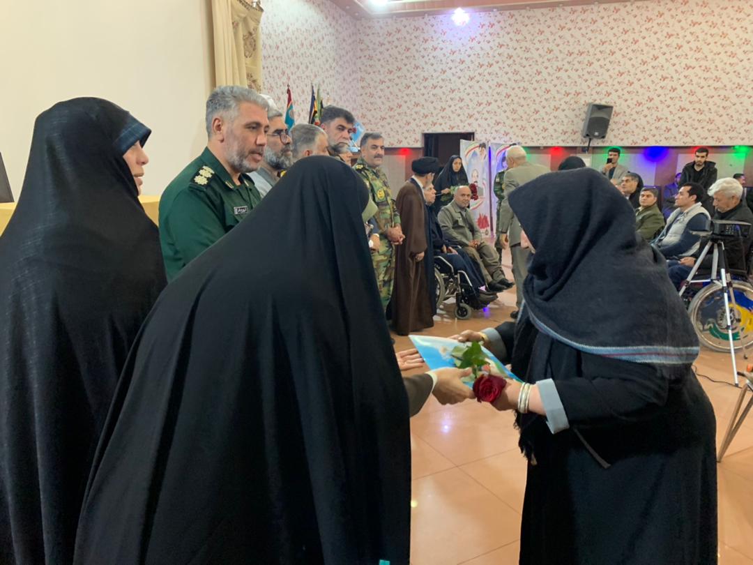 حضور فرماندار شهرستان ارومیه در مراسم تجلیل از همسران جانبازان قطع نخاعی