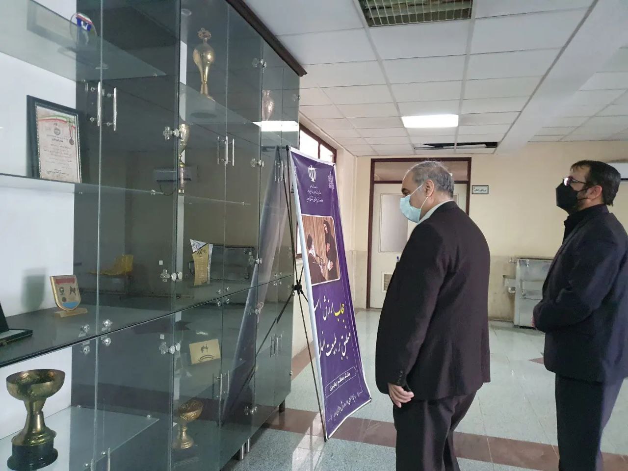 بازدید سرزده فرماندار شهرستان ارومیه از اداره ورزش و جوانان + عکس