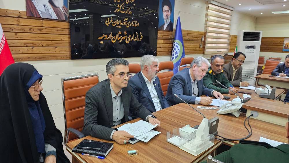 گزارش تصویری؛ مطالبات محله چلوچاپان ارومیه برای پیگیری زمانبندی شد