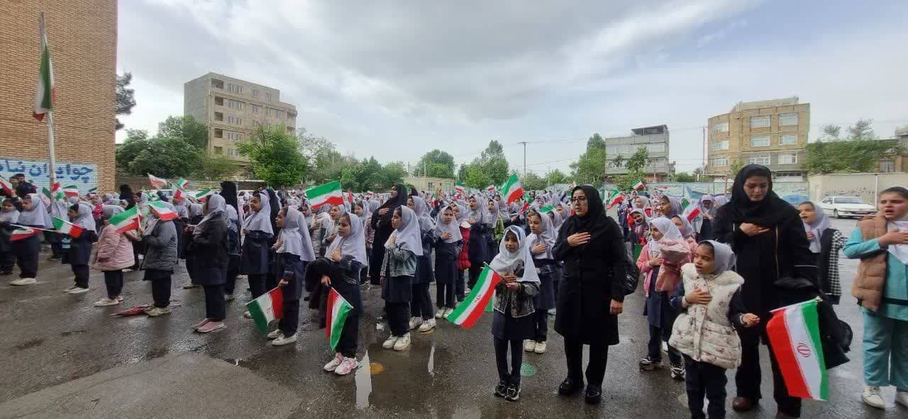 نواخته شدن زنگ «سپاس معلم» در ارومیه