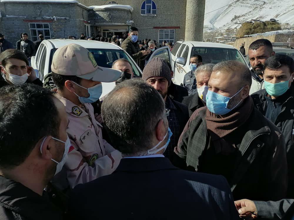 دیدار سرپرست فرمانداری ارومیه با اهالی روستای کوران + تصاویر