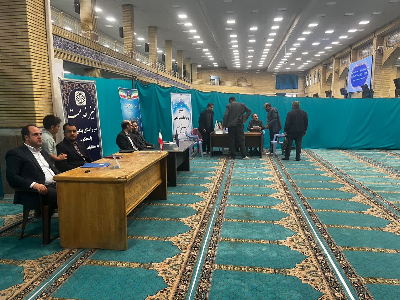 برگزاری میز خدمت ارتباطات مردمی فرمانداری شهرستان ارومیه