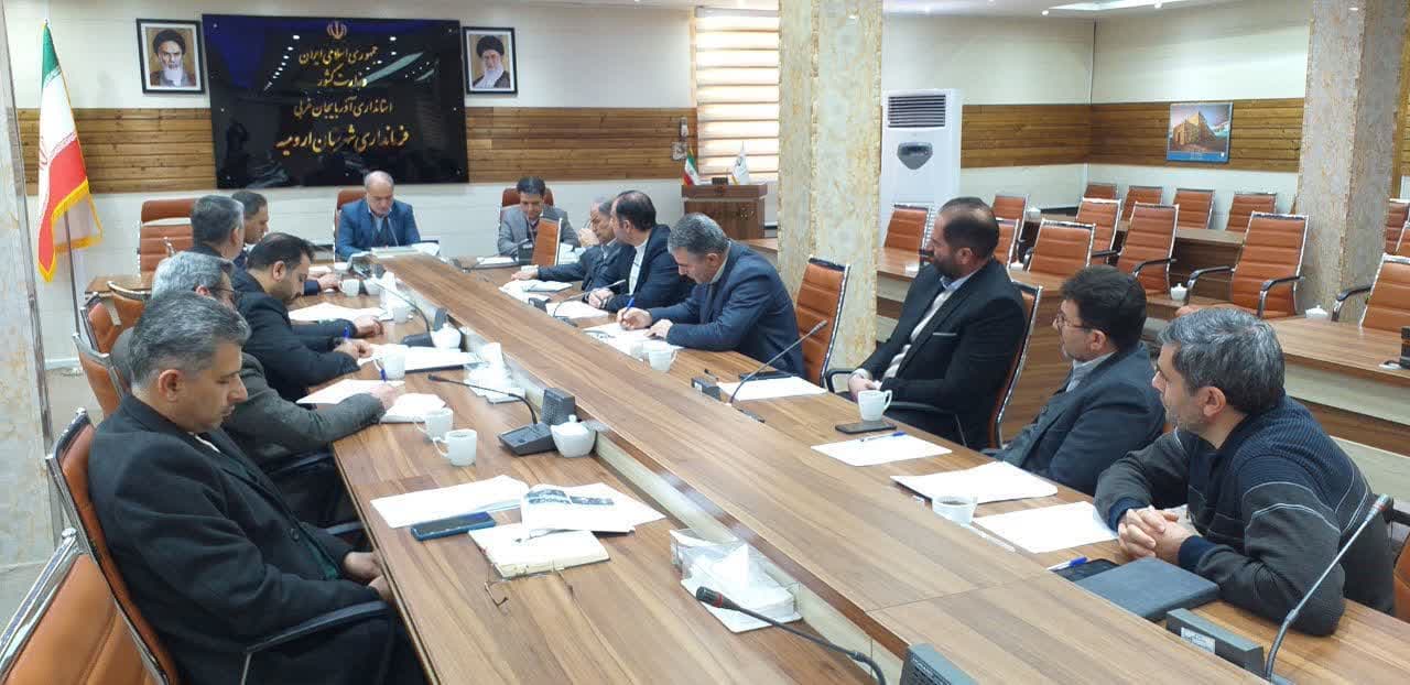 برگزاری کارگروه ساماندهی اصناف و مشاغل مزاحم شهری شهرستان