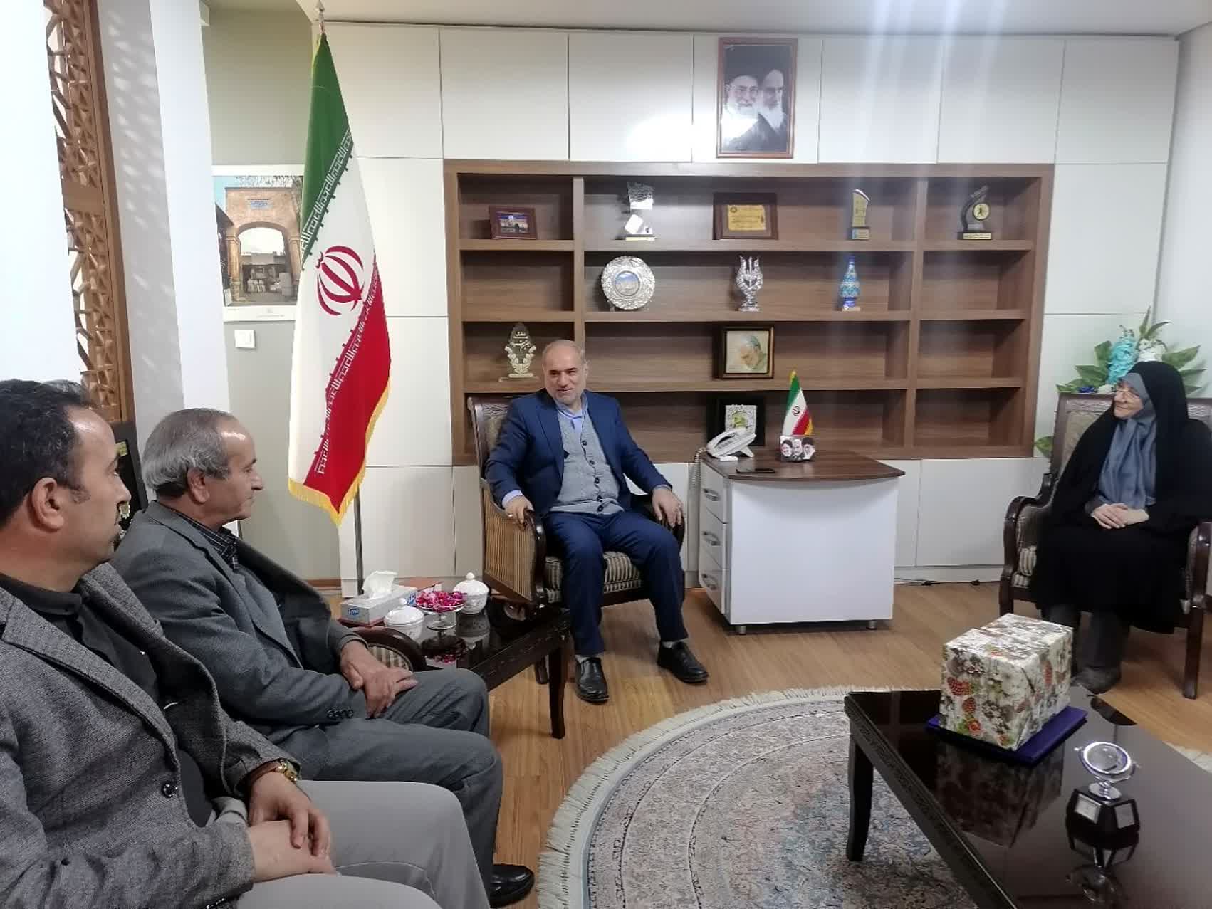 تقدیر فرماندار شهرستان ارومیه از همکاران جانباز شاغل در فرمانداری