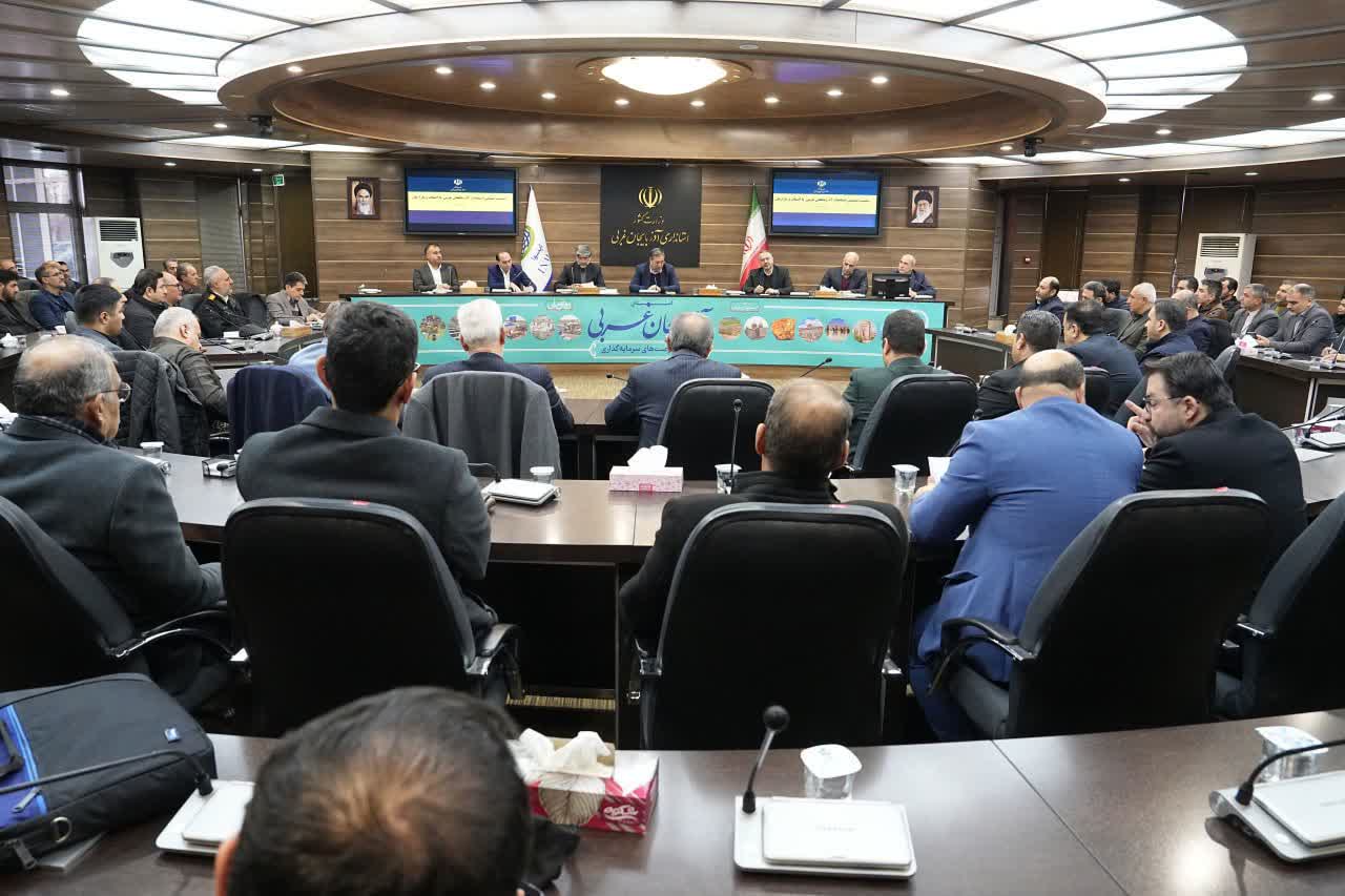 برگزاری نشست صمیمی استاندار آذربایجان‌غربی با اصناف و بازاریان استان