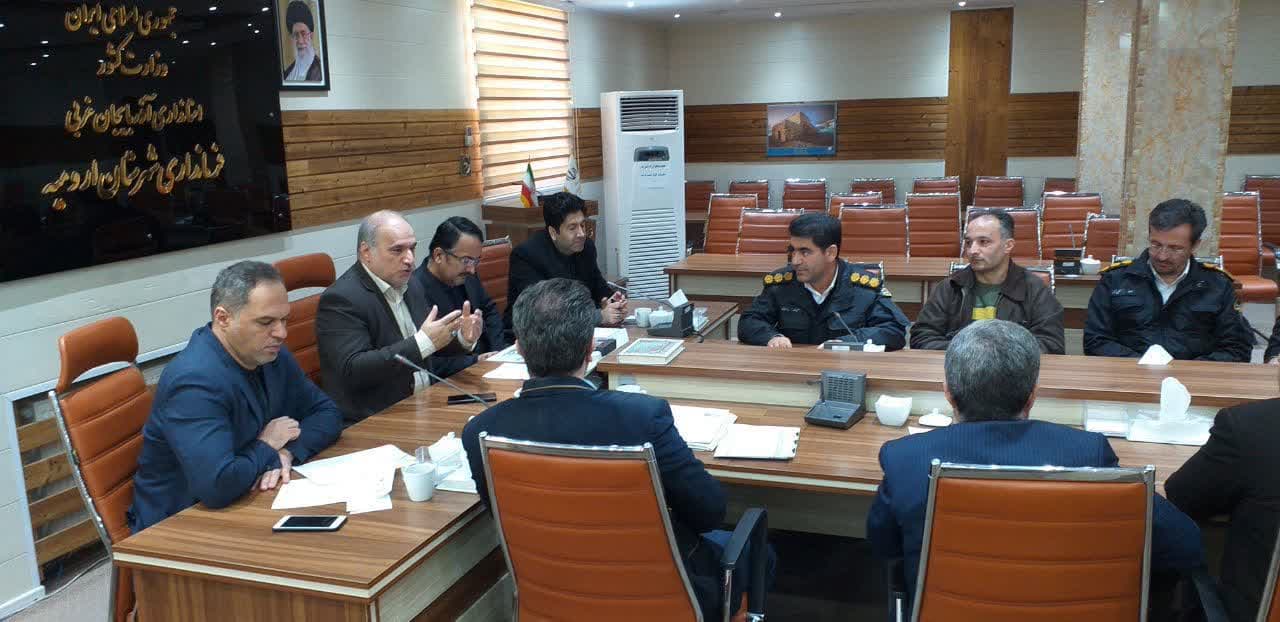 برگزاری جلسه شورای ترافیک شهرستان