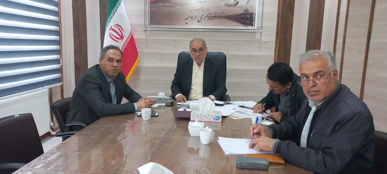 جلسه بررسی مصوبات سفر شهرستانی مقام عالی استان در حوزه بهداشت و درمان برگزار شد