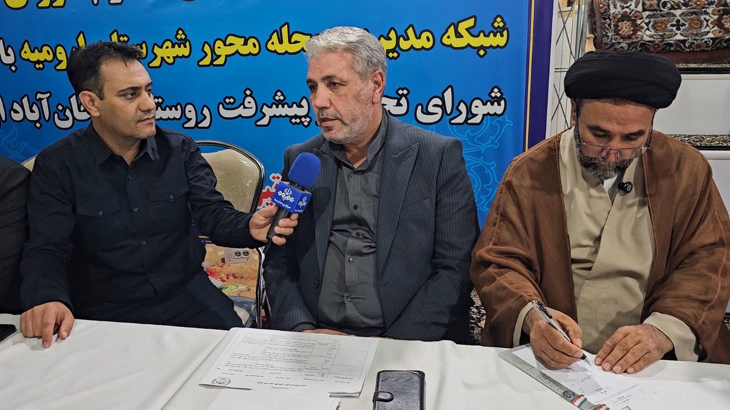 فرماندار ارومیه: مطالبات مردم ریحانآباد تا حصول نتیجه پیگیری میشود