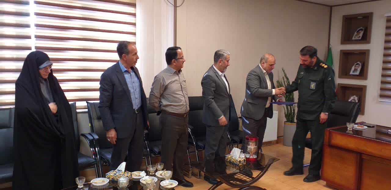 دیدار فرماندار شهرستان ارومیه با سرهنگ پاسدار مهدی رضوی فرمانده جدید ناحیه مقاومت بسیج سپاه شهرستان و تبریک انتصاب ایشان