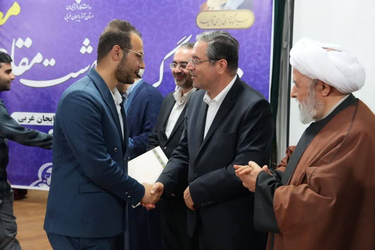 حضور استاندار آذربایجان‌غربی به همراه فرماندار شهرستان ارومیه در آیین گرامیداشت مقام معلم در دانشگاه فرهنگیان