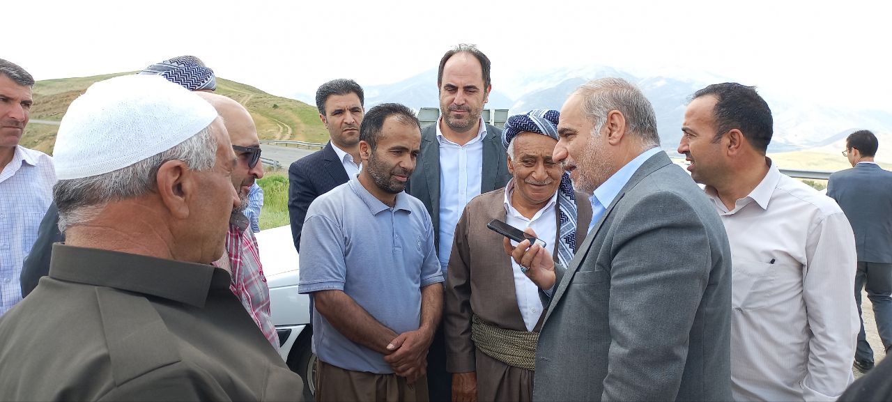 با حضور فرماندار شهرستان ارومیه مشکلات روستای پشت قلعه بررسی و رسیدگی شد