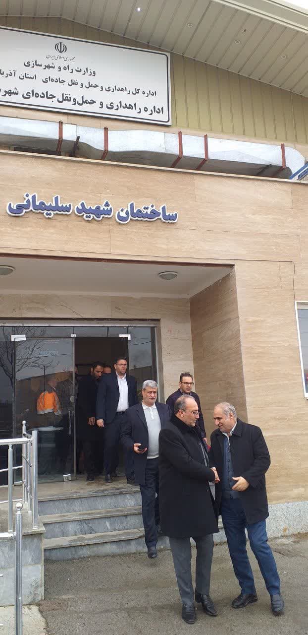 حضور فرماندار شهرستان در اداره راهداری وحمل ونقل جاده ای شهرستان