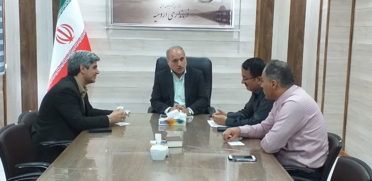 ملاقات فرماندار شهرستان با سجاد حیدرزاده معاون مدیرعامل در برق ارومیه