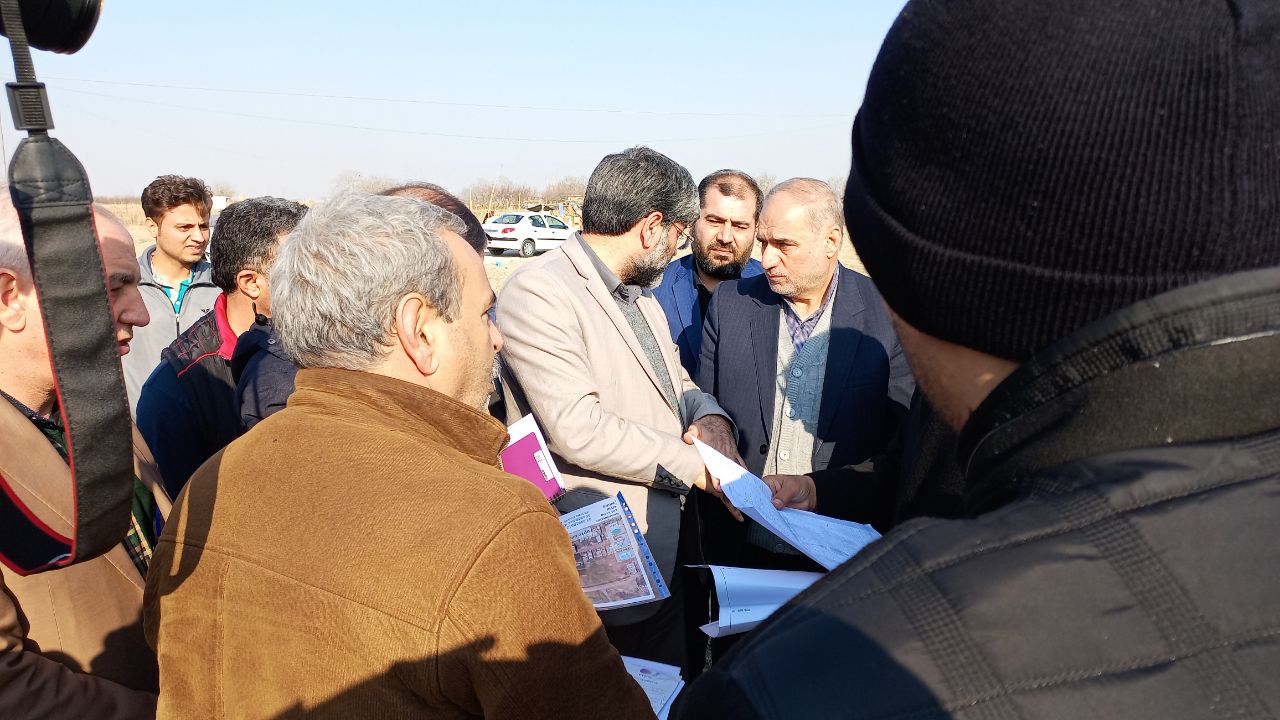 مشکلات مناطق محروم را با اولویت پیگیری خواهیم کرد