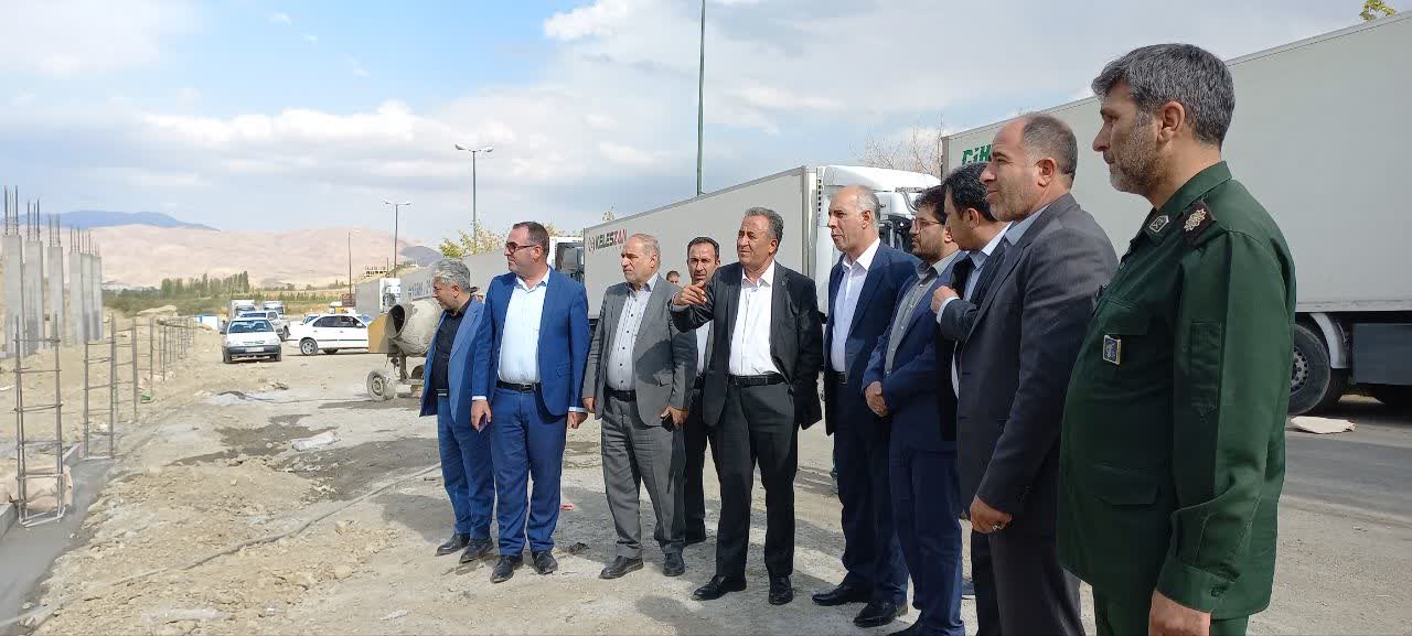 بازدید فرماندار شهرستان ارومیه از محل اجرای پروژه دستگاه ایکس ری کامیون گمرک مرزی سرو