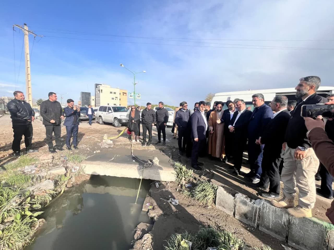 بازدید استاندار آذربایجانغربی از مسیر امتداد کمربندی دوم و ساماندهی انهار انتقال آب در مسیر ورودی شهر ارومیه