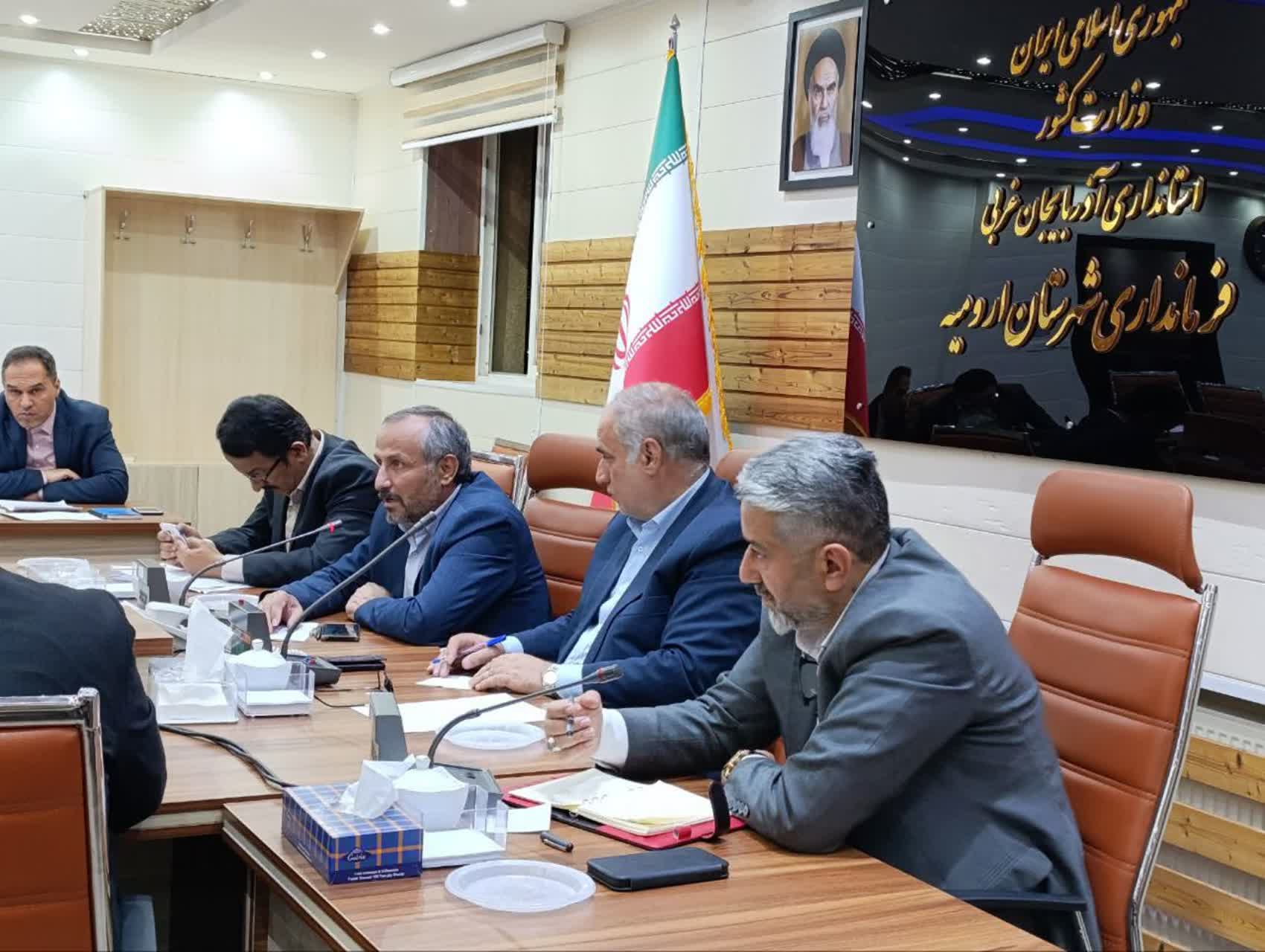 نشست هم اندیشی فرماندار ارومیه با مدیر کل منابع طبیعی و آبخیزداری استان+ تصاویر