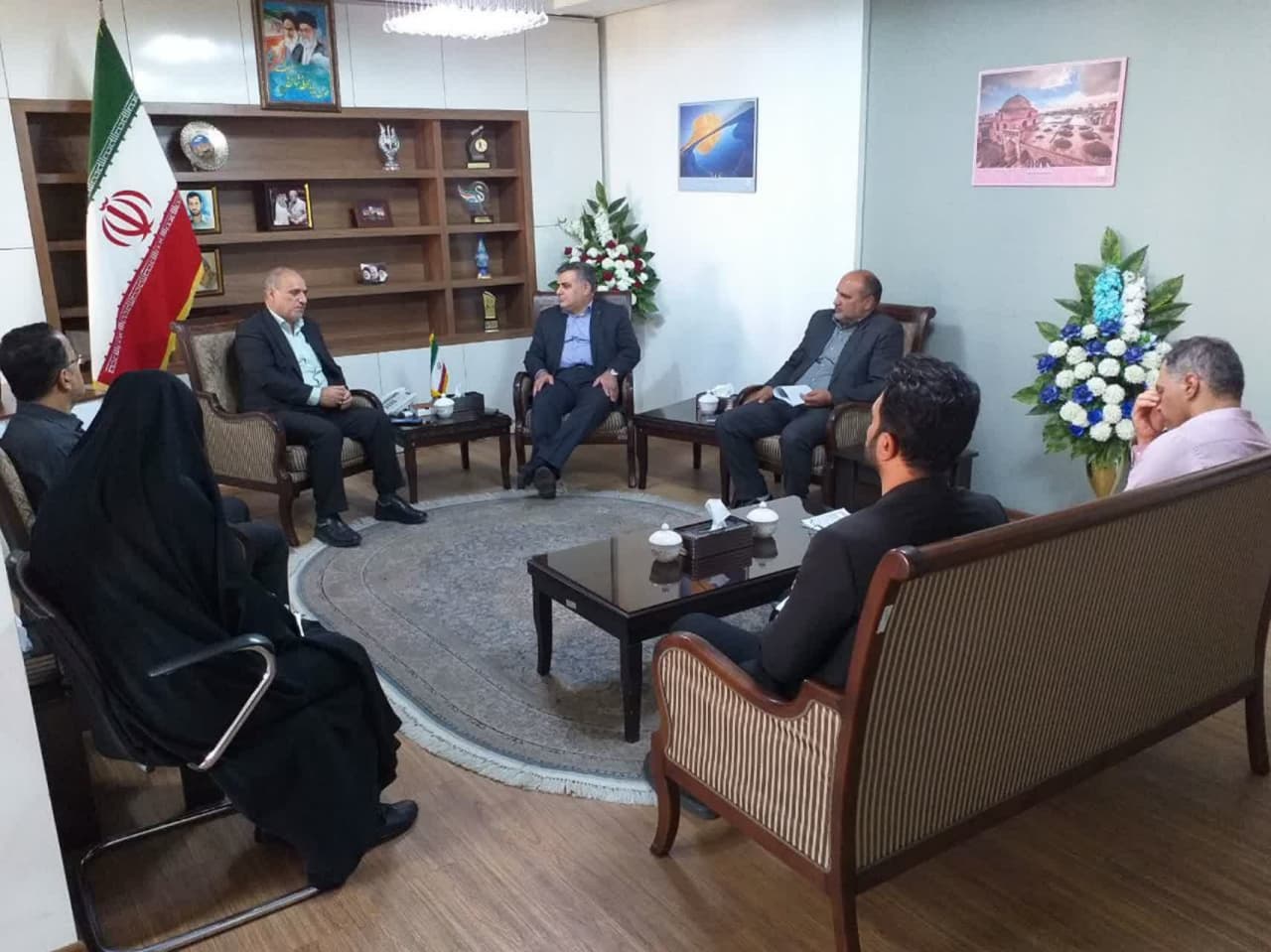 دیدار فرماندار شهرستان ارومیه با مدیریت شعب بانک تجارت استان