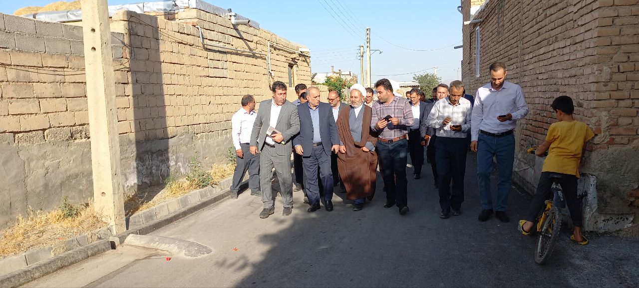 حضور فرماندار شهرستان ارومیه در جمع اهالی خونگرم روستای عسگرآباد کوه