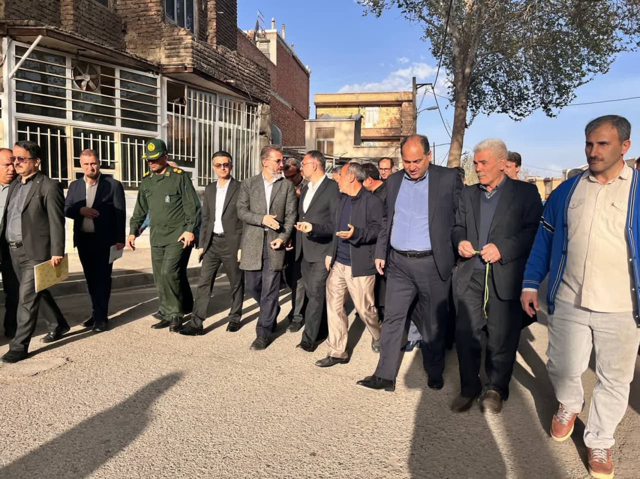 بازدید فرماندار ارومیه از منطقه کشتارگاه با هدف بررسی مسائل و مشکلات محله