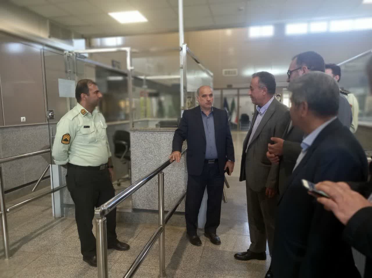 بازدید سرزده فرماندار شهرستان ارومیه از گمرک مرزی سرو