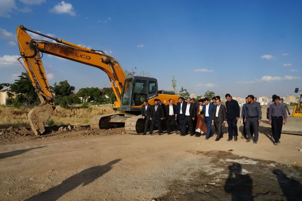 بازدید استاندار آذربایجان‌غربی از روند آماده‌سازی مرکز سرمایه‌گذاری استان