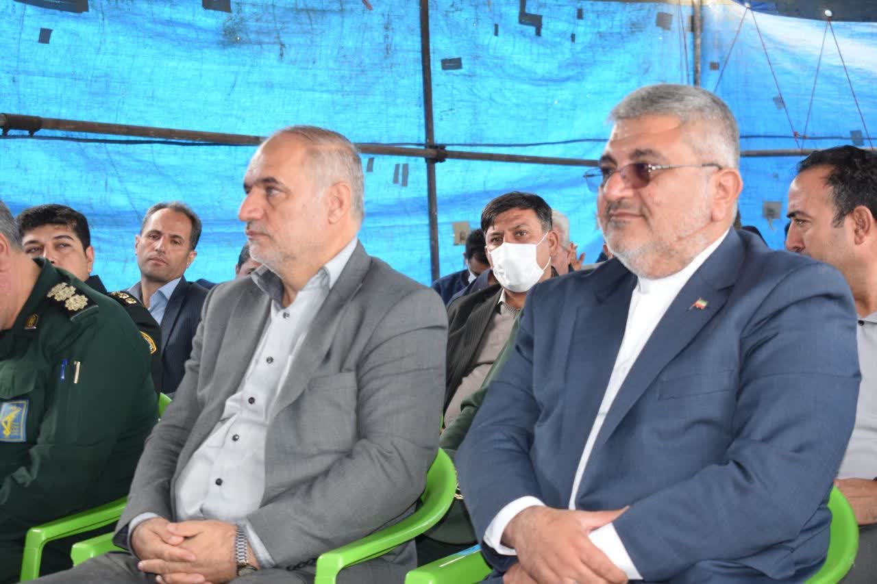 بهرهبرداری از آسفالت راه بین مزارع و دسترسی به 15 روستای بخش انزل ارومیه بطول 4200 متر :
