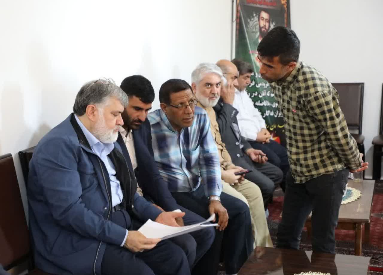 حضور محمدصادق معتمدیان استاندار آذربایجانغربی در جمع مردم روستای گلمرز