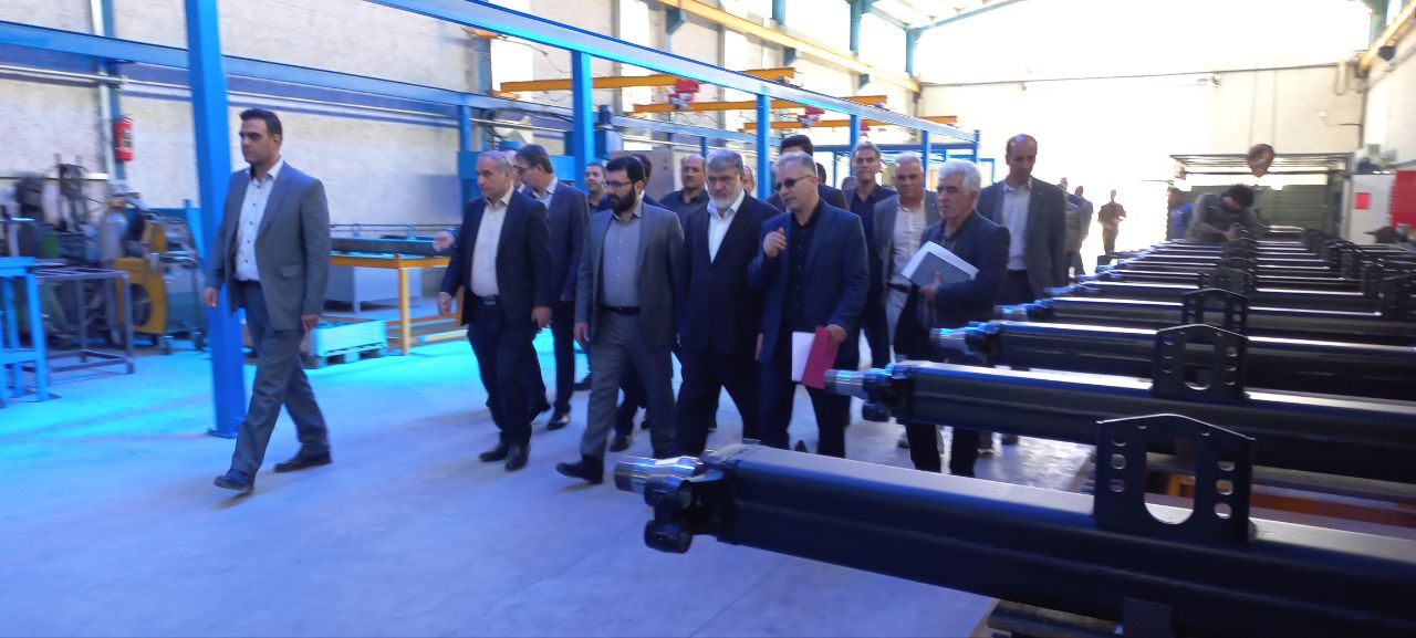 بازدید استاندار آذربایجان غربی از شرکت جیران محور امین