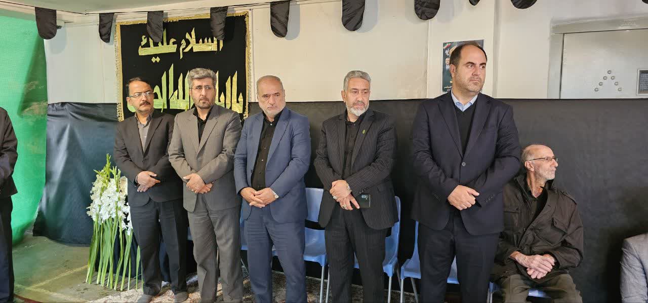آلبوم تصویری / برگزاری مراسم بزرگداشت شهدای خدمت در حسینیه فرمانداری شهرستان ارومیه