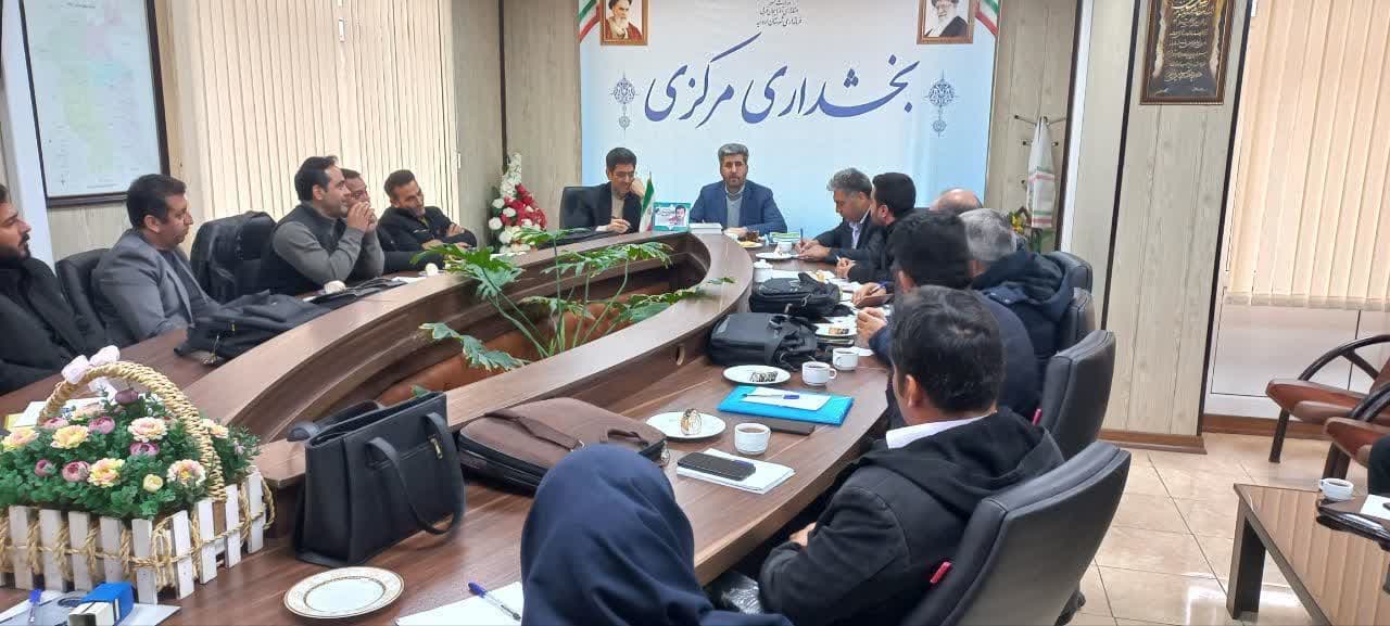 نشست مشورتی دهیاران دهستان دول به ریاست بخشدار مرکزی به ریاست بخشدار مرکزی برگزار شد