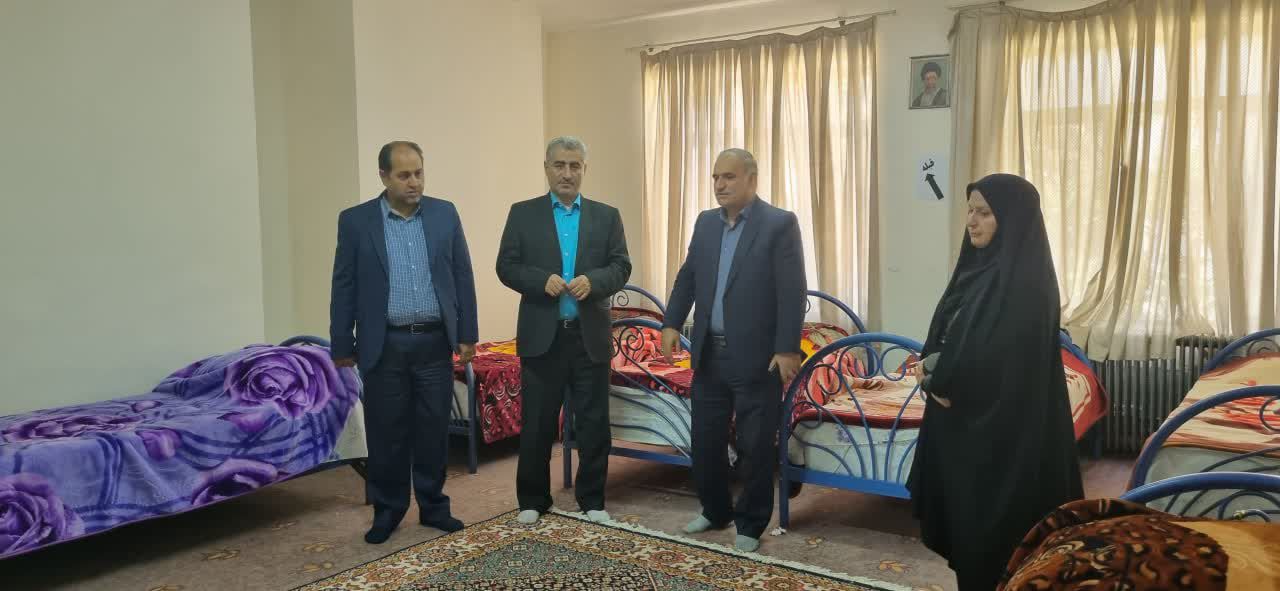 بازدید فرماندار شهرستان ارومیه از مراکز اسکان میهمانان تابستانی