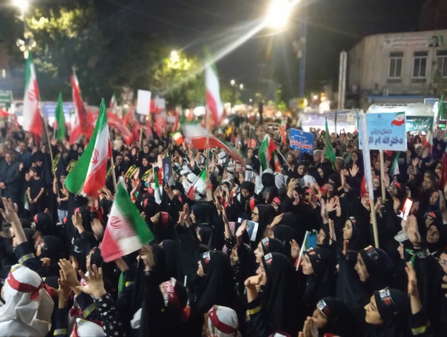 گزارش تصویری | حضور فرماندار ارومیه در تجمع رزمگاه شبانه و آیین شام غریبان رهبر شهید انقلاب