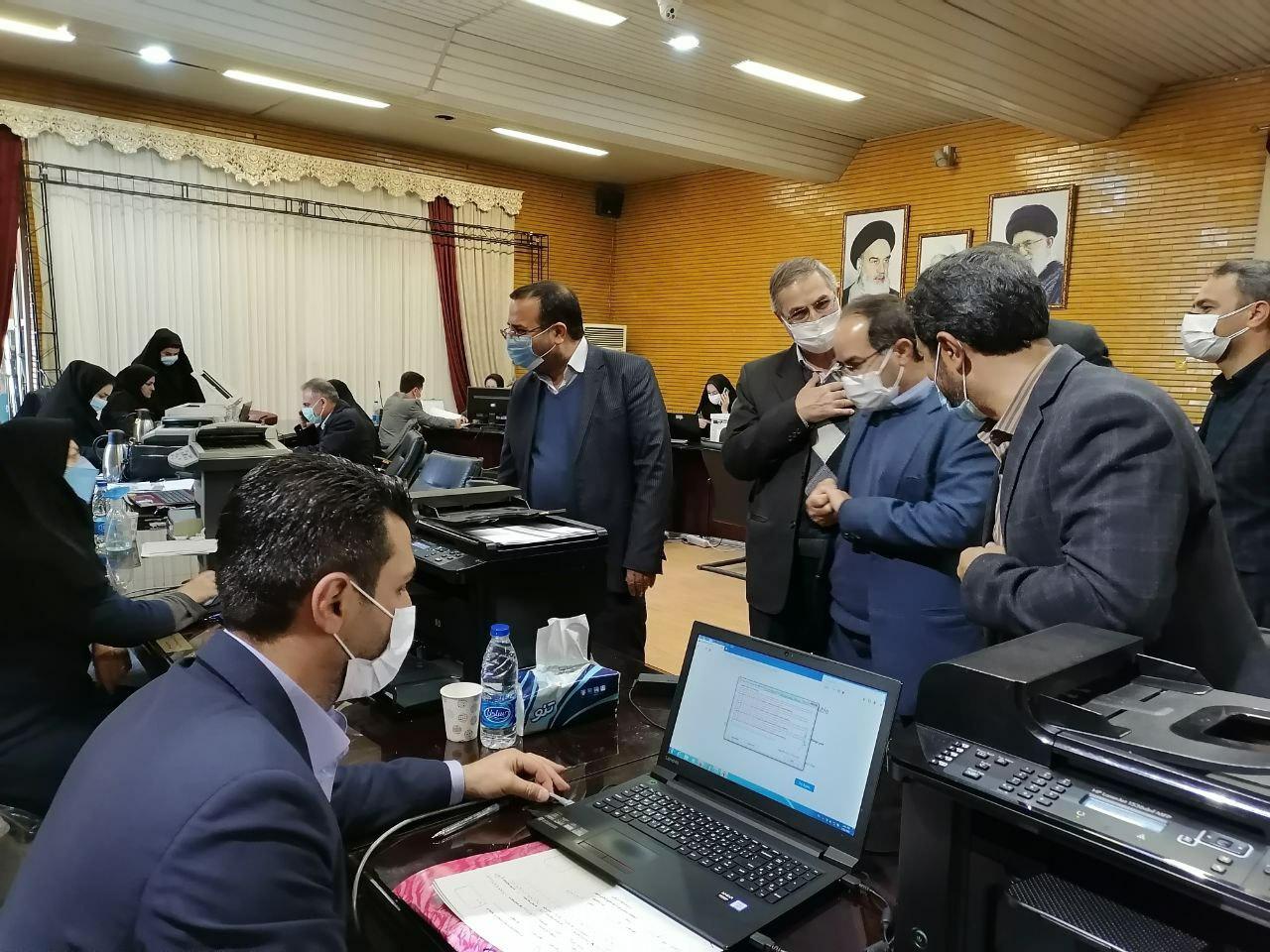 تصاویر آخرین روز ثبتنام از داوطلبین انتخابات شوراهای اسلامی شهر ارومیه
