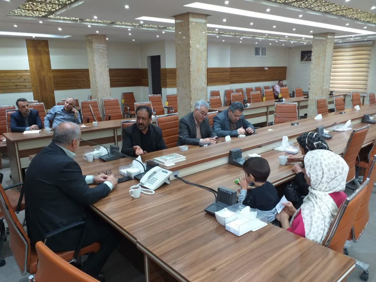 دیدار چهره به چهره 14نفر از شهروندان با فرماندار ارومیه