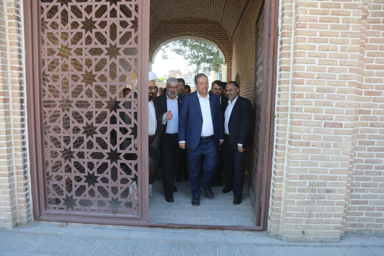 بازدید استاندار آذربایجانغربی از روند مرمت و احیای مسجد جامع ارومیه