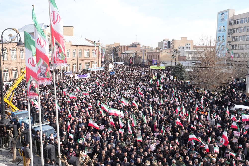 آلبوم تصویری / برگزاری تجمع بزرگ مردم و مسئولان آذربایجان غربی برای محکومیت اغتشاشات اخیر