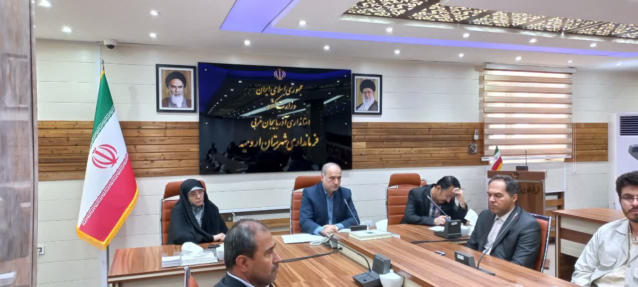 دومین نشست صمیمی غلامحسین عماری با همکاران مجموعه فرمانداری شهرستان ارومیه
