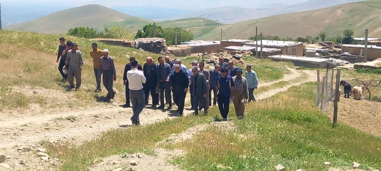 بازدید فرماندار ارومیه از روستای هوندوک + آلبوم تصویری