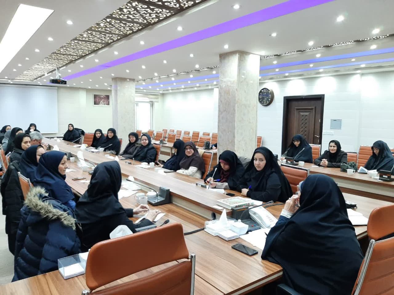 دومین جلسه کمیته زنان ستاد بزرگداشت دهه فجر شهرستان ارومیه برگزار شد.