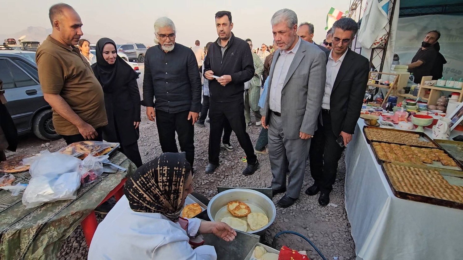 بازدید فرماندار ارومیه از جشنواره فرهنگی و تفریحی «حال خوب دریاچه»