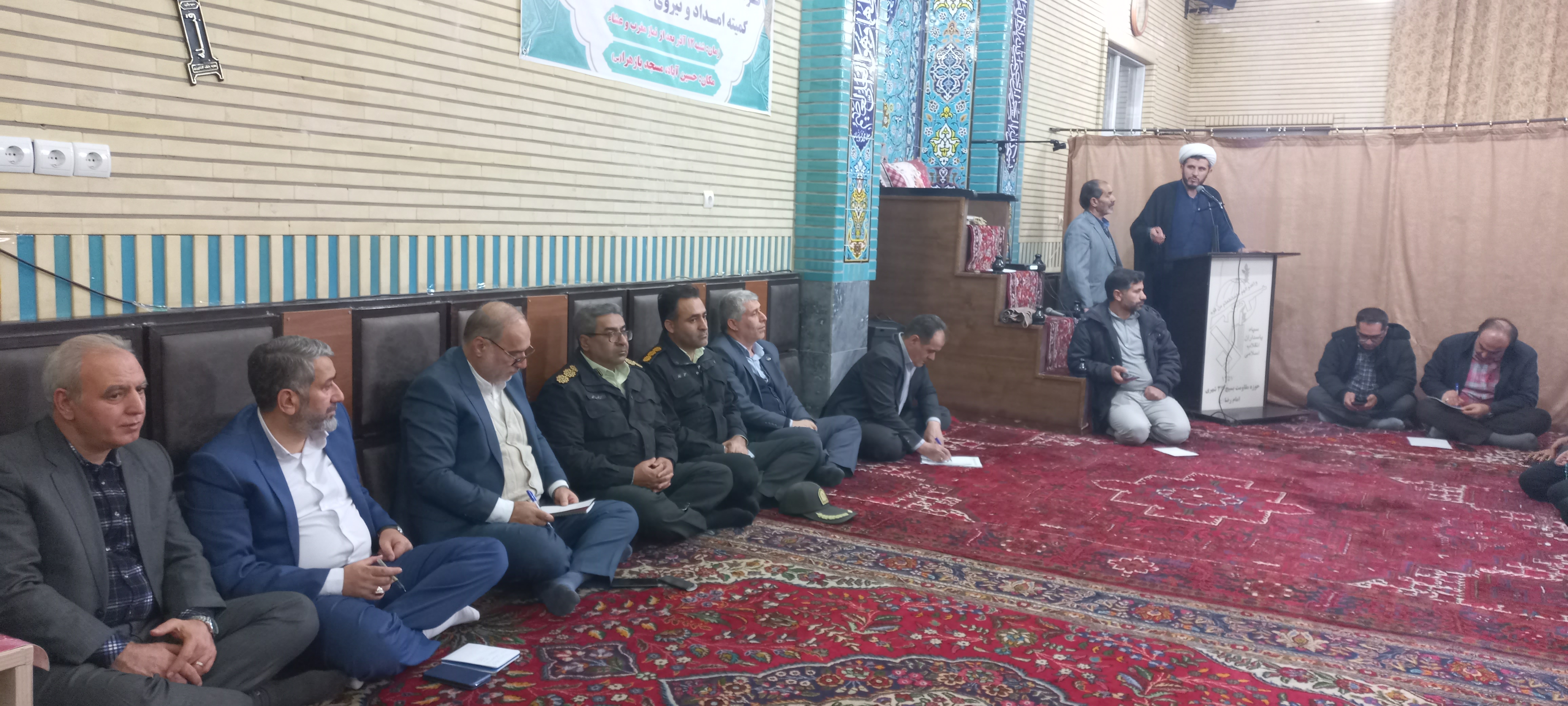 باحضور فرماندار ، مسائل و مشکلات منطقه 2 بررسی شد + عکس