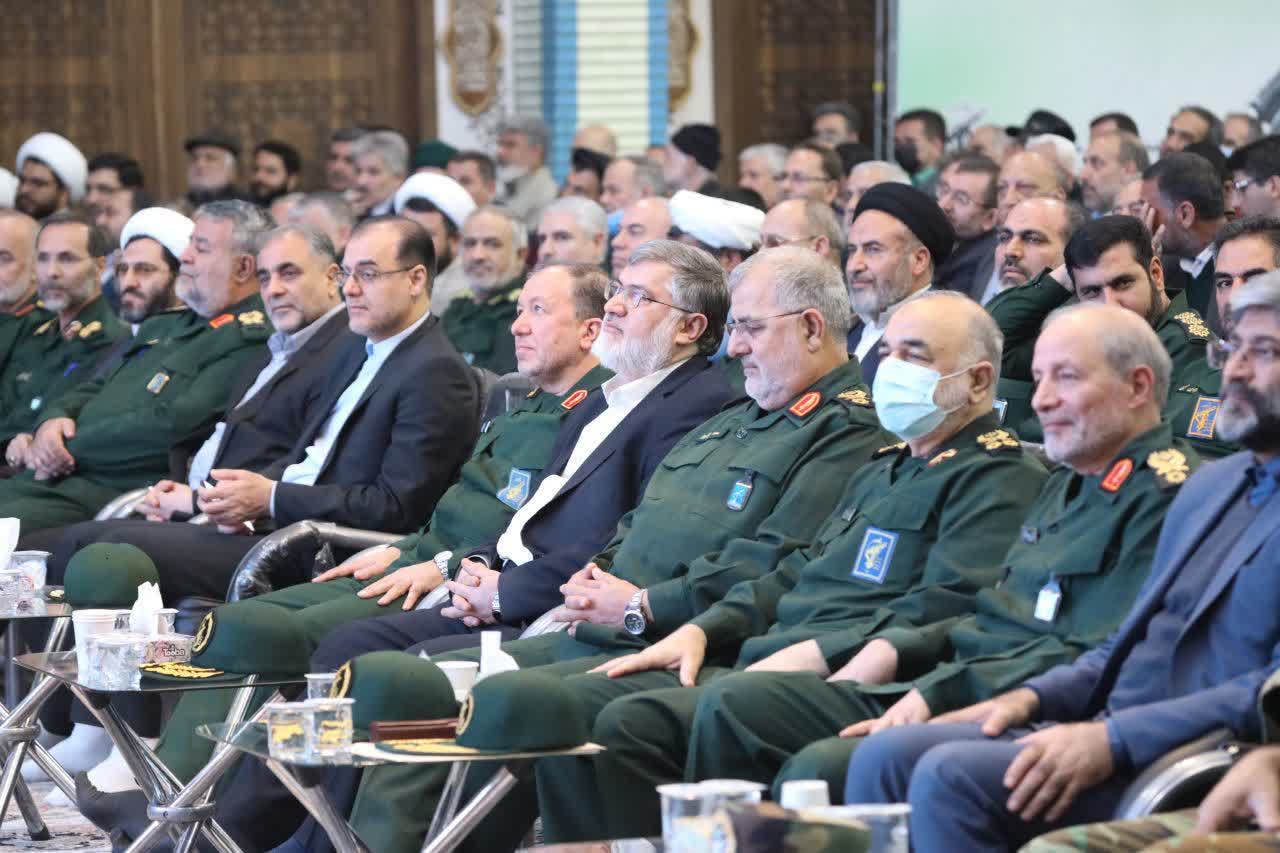 مراسم بزرگداشت یاد و خاطره شهدا بدر و خیبر با حضور سردار سلامی فرمانده کل سپاه در حسینیه ثارالله ارومیه برگزار شد