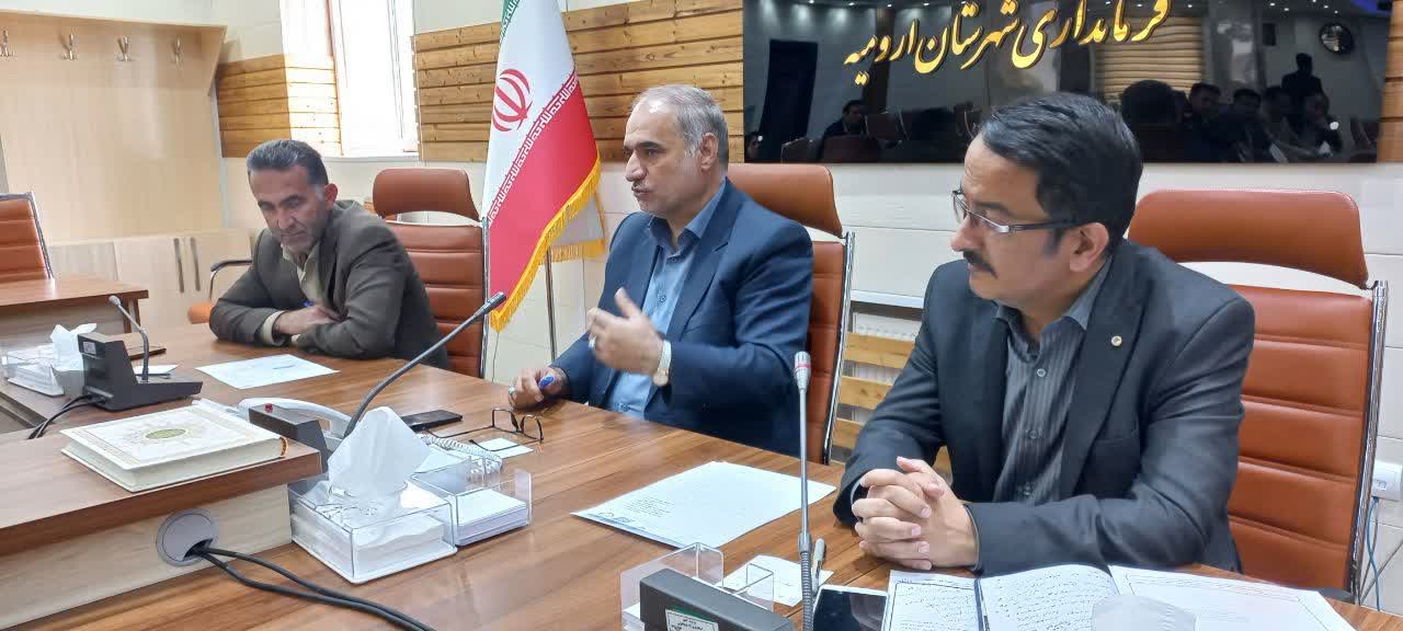 تأکید فرماندار شهرستان ارومیه بر آمادگی دستگاه های خدمات رسان در ایام تعطیلات پیش رو