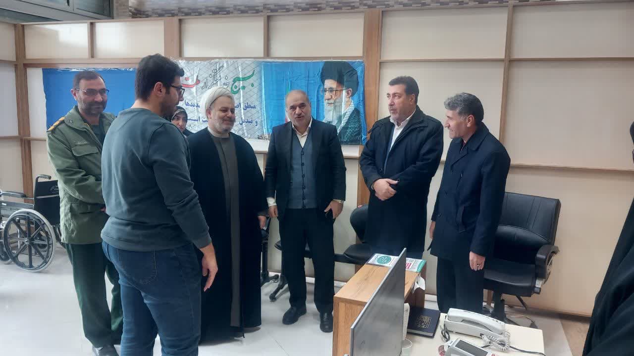 بازدید فرماندار ارومیه از درمانگاه مهر شفای نوشین شهر