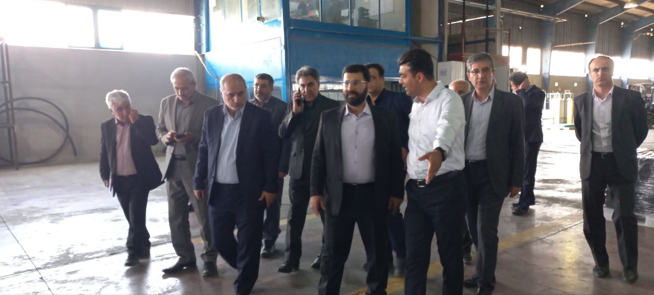 فاز توسعه واحد صنعتی آذر باطری ارومیه باحضور معاون هماهنگی امور اقتصادی استاندار و فرماندار شهرستان ارومیه افتتاح شد