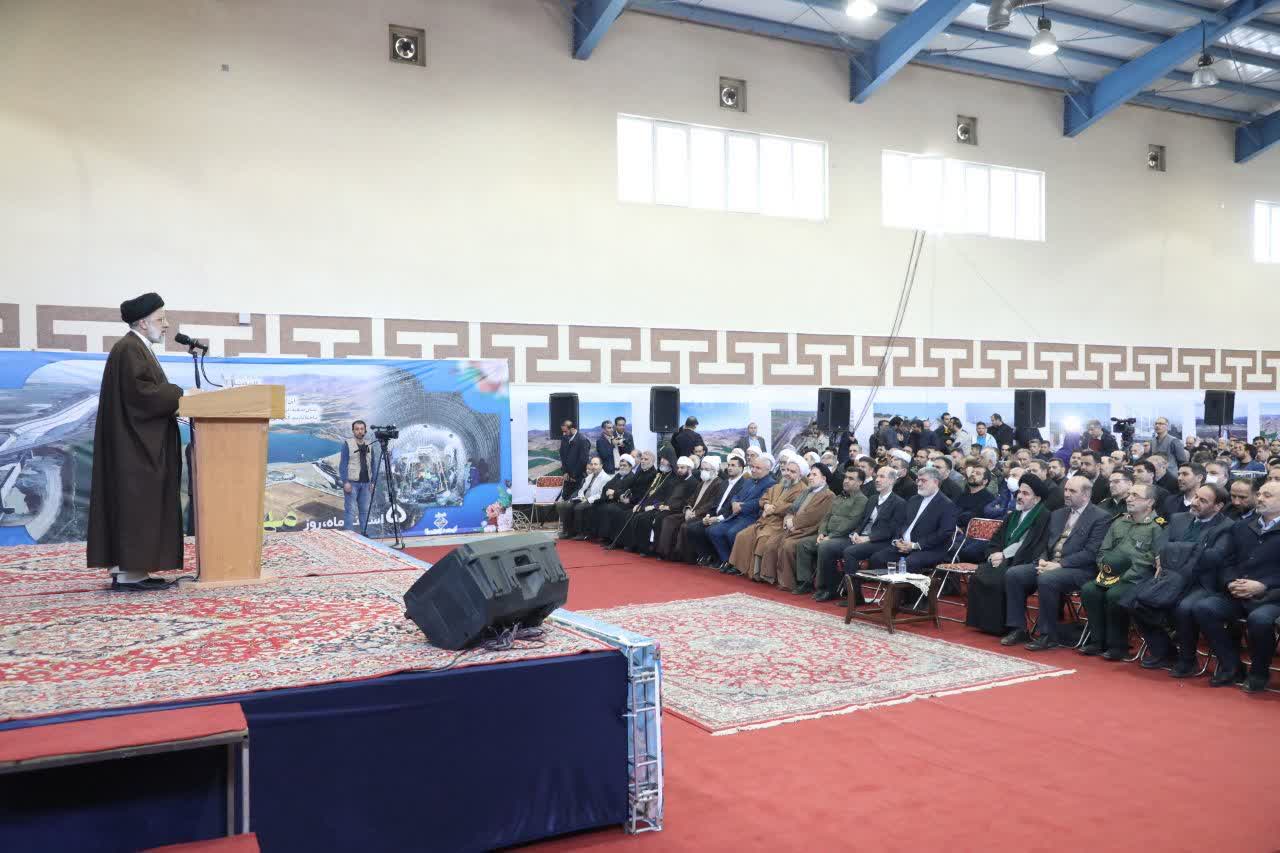 احداث سامانه انتقال آب به دریاچه ارومیه گواه توجه جمهوری اسلامی و دولت مردمی به محیط زیست است