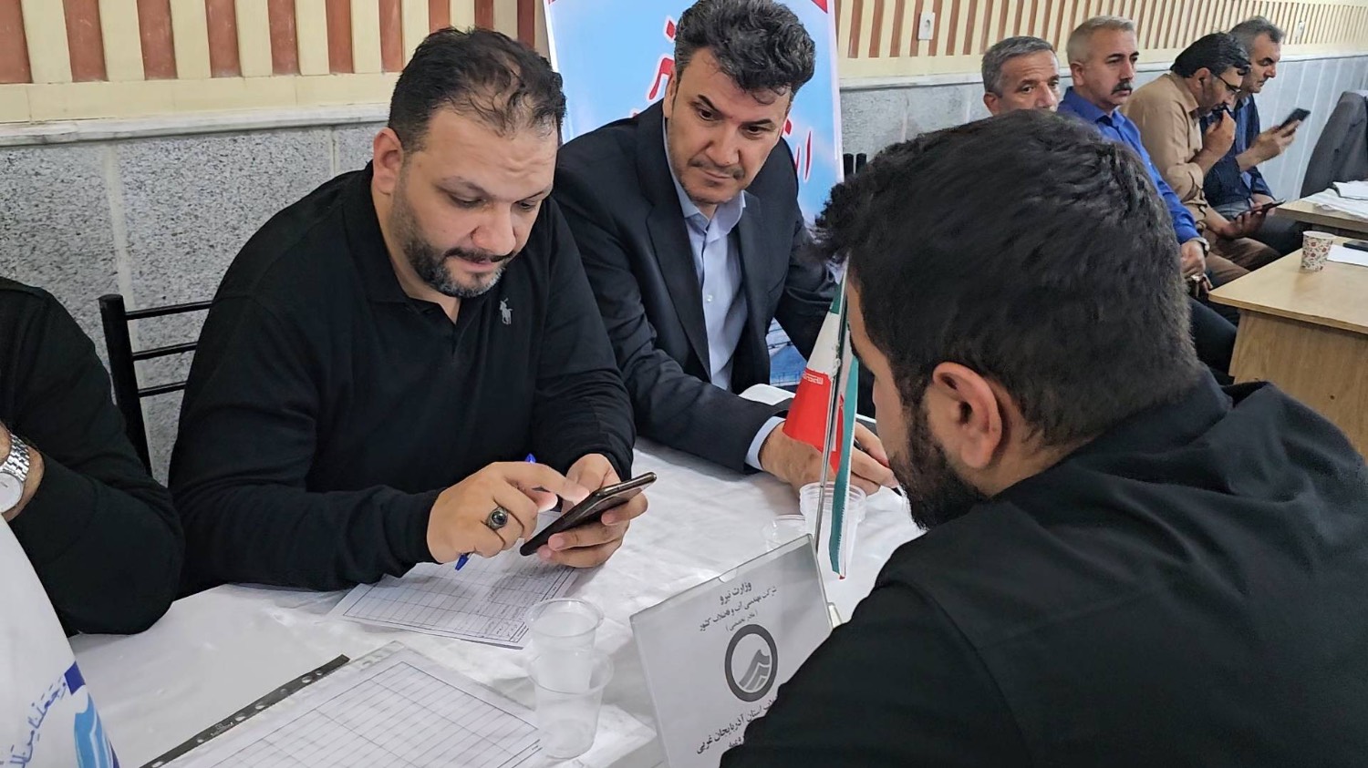 گزارش تصویری | بررسی مسائل و مطالبات روستای جارچلو با حضور فرماندار ارومیه